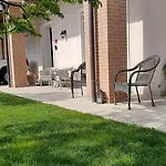 Mums Con Colonnina Elettrica 4* Vicenza